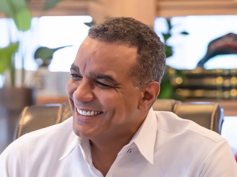 La Información Digital | Región | Espaillat | Senador Carlos Gómez se reúne  con entidades y personalidades, en consultas para proyectos legislativos