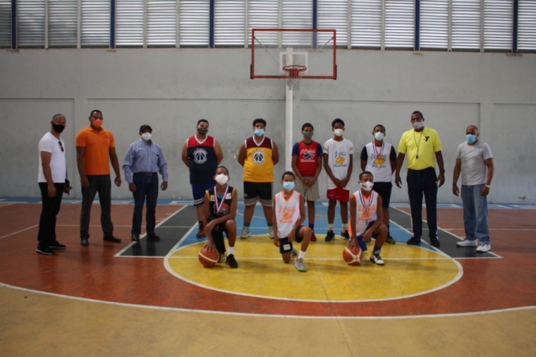 La Información Digital | Deportes | Básquetbol | Culmina con éxito fase  preliminar competencia tiros de tres organiza Alcaldía de Santiago