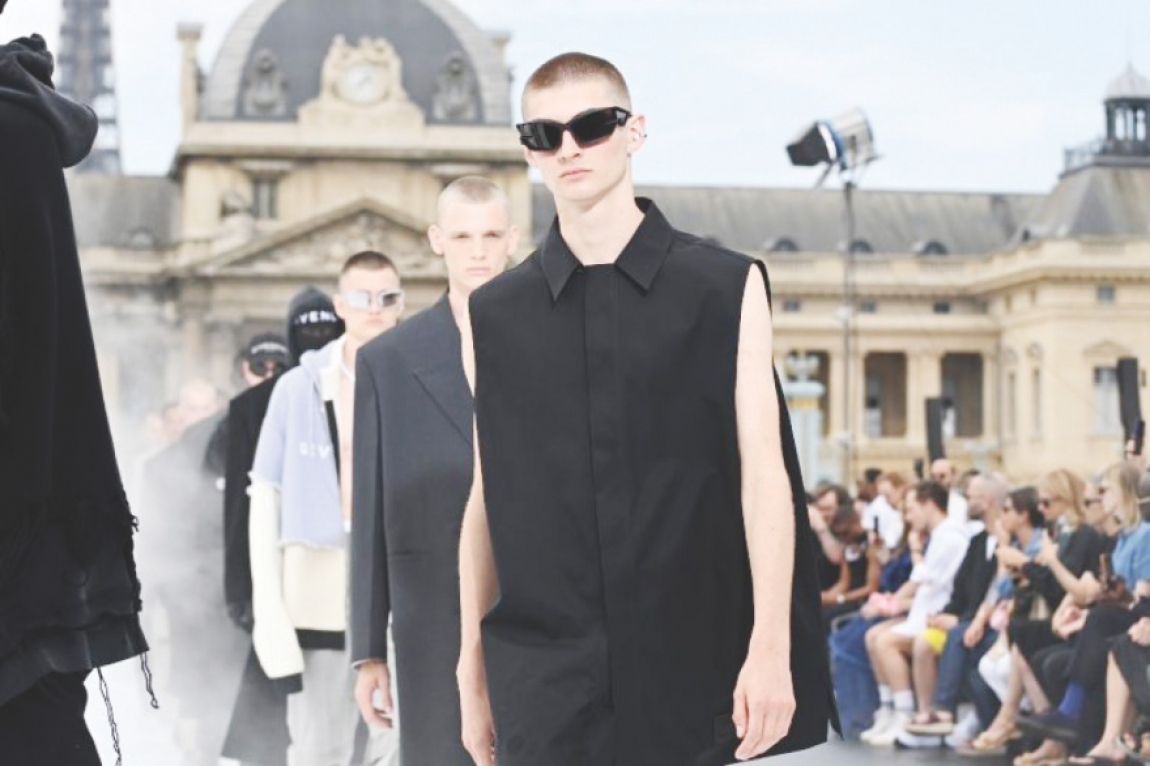 La Información Digital | Tendencias | Moda | Nueva era en Givenchy con una  apuesta por una moda hombre más urbana