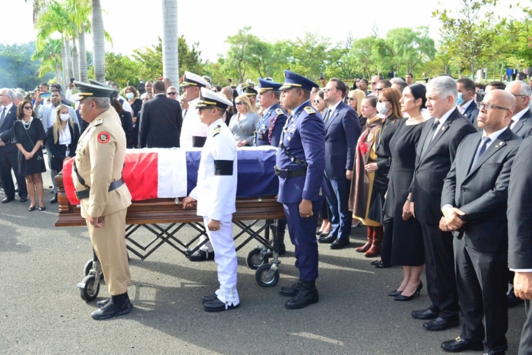 Sepultan restos de ministro Orlando Jorge Mera