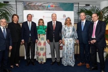 Príncipe Alberto II de Mónaco participa en gala gastronómica dominicana