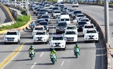 Masivo regreso de vacacionistas tras prolongado asueto