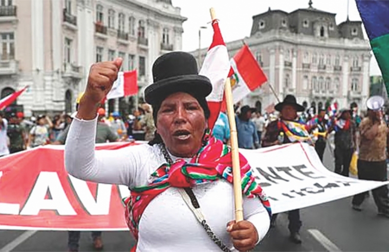 EEUU pide a los manifestantes en Lima que protesten de forma pacífica