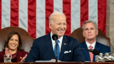 Los republicanos piden a Biden explicaciones públicas sobre los ovnis