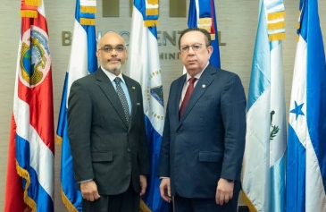 Valdez Albizu preside la 297 reunión del Consejo Monetario Centroamericano