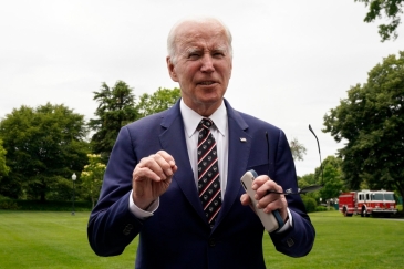 Biden y McCarthy instan a sus legisladores a apoyar su acuerdo sobre la deuda de EE.UU.