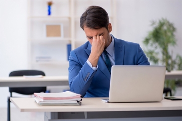 La Renuncia Psicológica: Cuando el desgaste emocional impacta en el trabajo