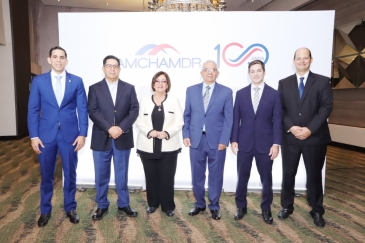 AMCHAMRD realizan conversatorio