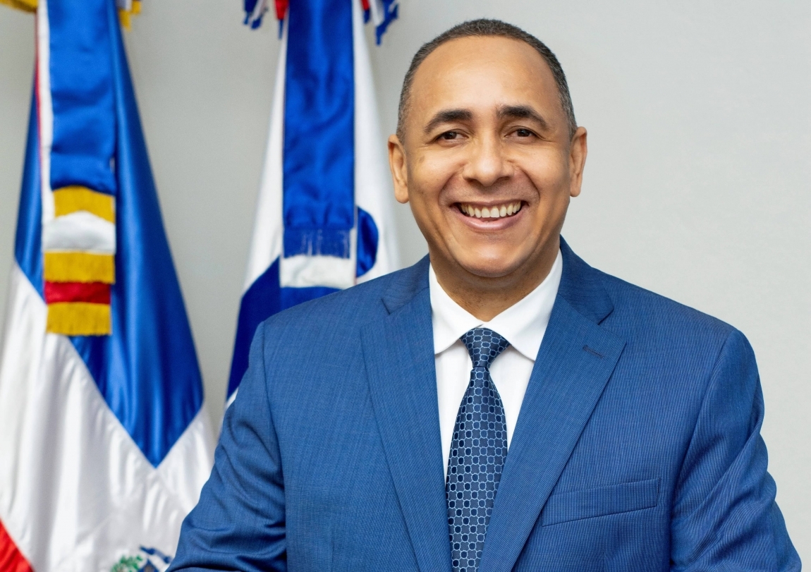 La Información Digital | Nación | Santo Domingo | Designan a Nelson Arroyo  como vicepresidente ejecutivo de Seguros Reservas