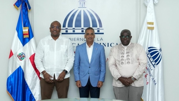 RD y Surinam exploran cooperación en hidrocarburos