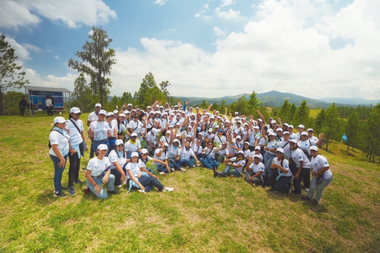 Banco Popular impulsa reforestación en La Sierra con más de 6,000 plantas
