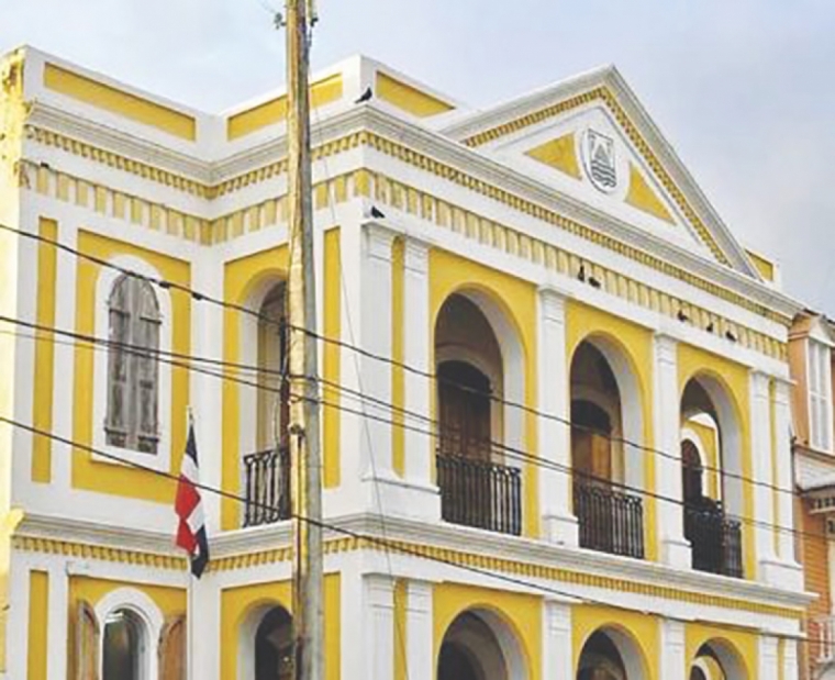 Ayuntamiento de Puerto Plata recibe felicitaciones por alta calificación