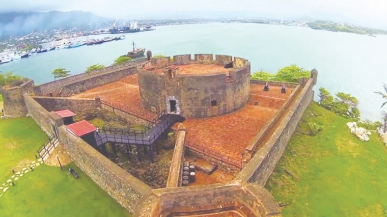 Moca y Puerto Plata estrechan lazos culturales con exposición en Fortaleza San Felipe