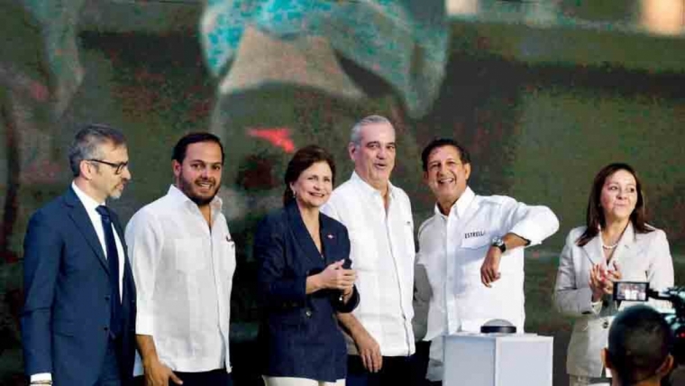 Abinader y Grupo Estrella inauguran planta Ecoacero con inversión de 200 millones de dólares